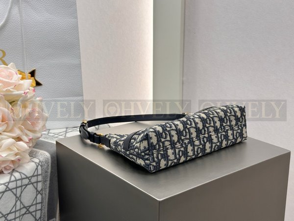 디올 30 몽테인 미니 호보백