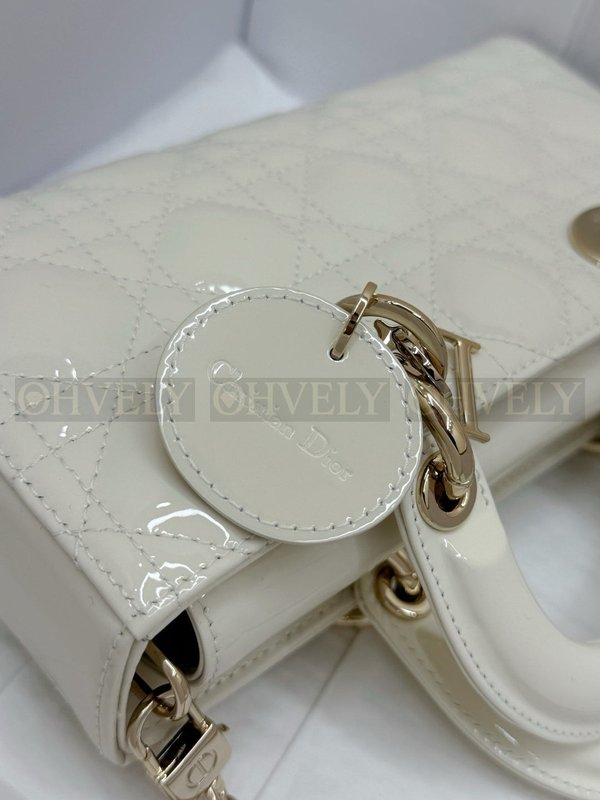 디올 레이디 디 조이 페이던트 스몰 백