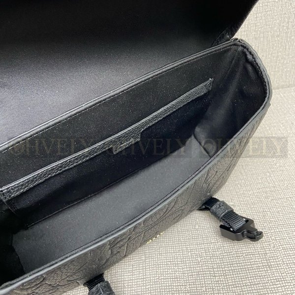 디올 힛 더 로드 플랩 스트랩백