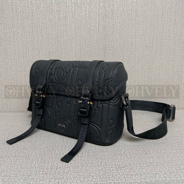 디올 힛 더 로드 플랩 스트랩백