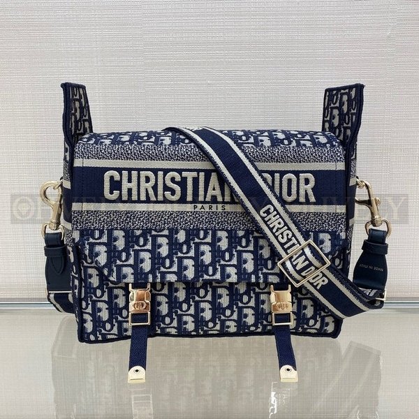 디올 오블리크 미디움 캠프백