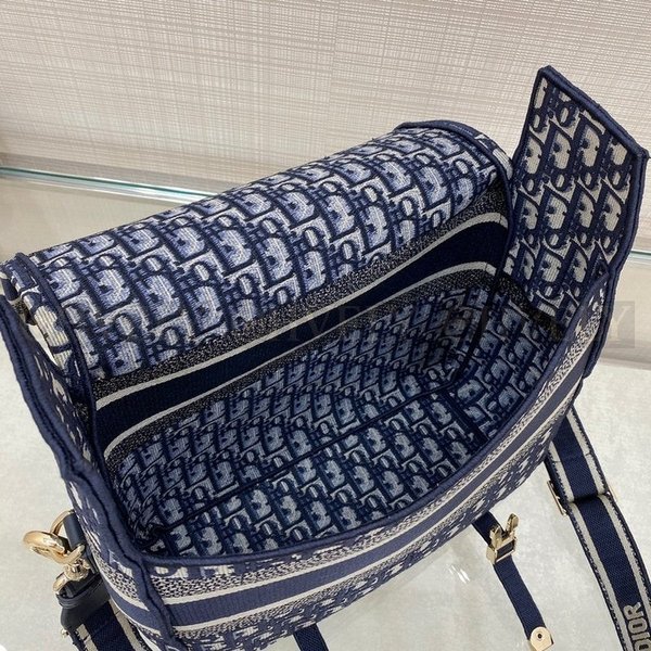 디올 오블리크 미디움 캠프백