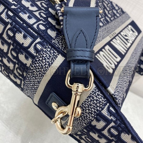 디올 오블리크 미디움 캠프백