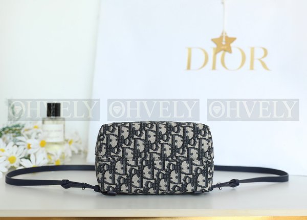 디올 오블리크 자카드 백팩