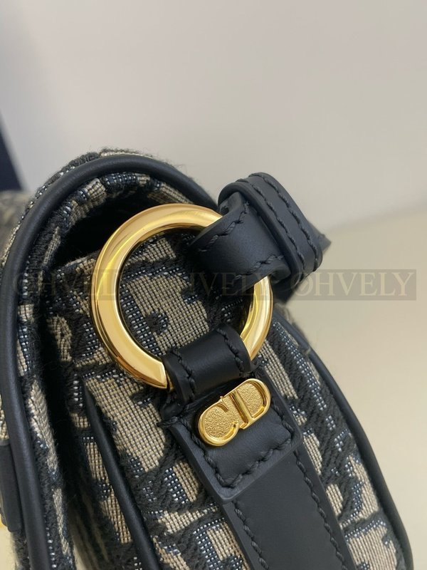 디올 오블리크 스몰 CD 베사체 백