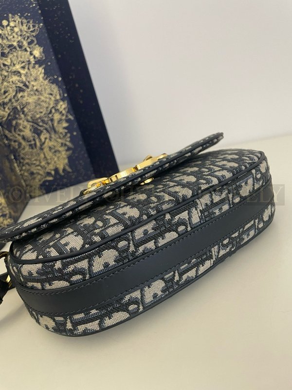 디올 오블리크 스몰 CD 베사체 백