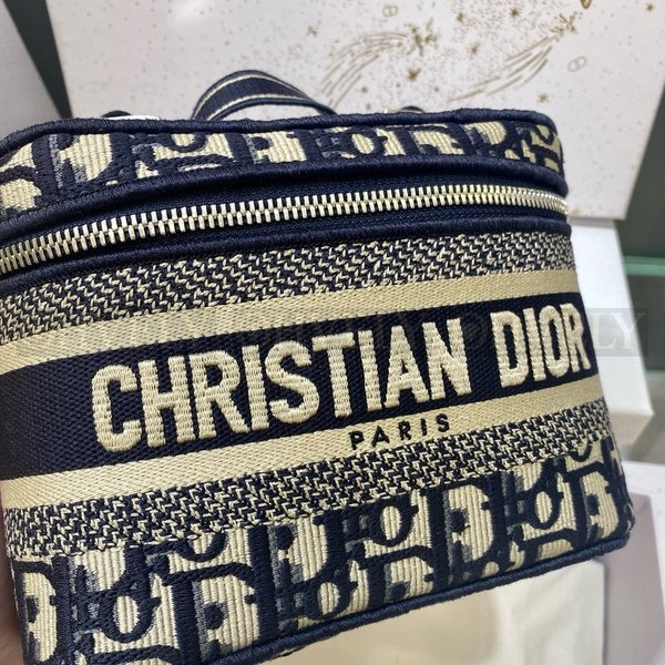 디올 스몰 트래블 베니티 케이스