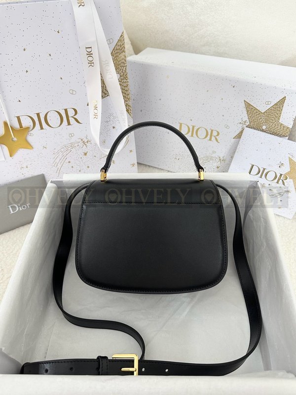 디올 30 몽테인 에비뉴 미디엄 탑 핸들백