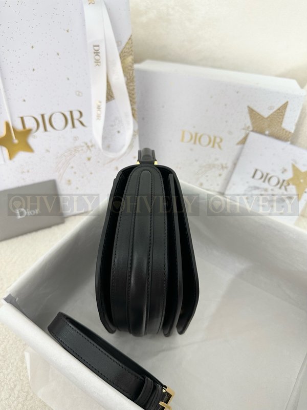 디올 30 몽테인 에비뉴 미디엄 탑 핸들백