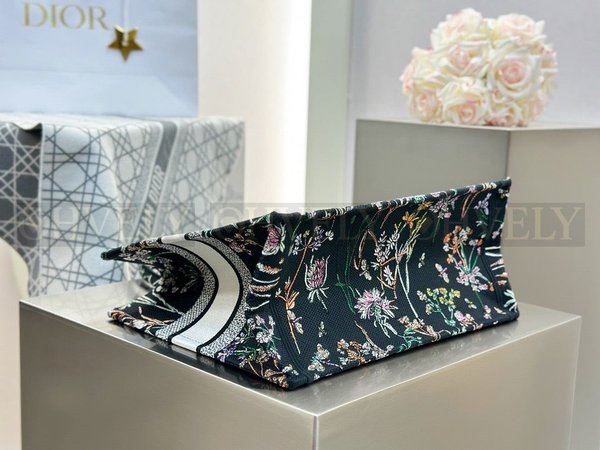 디올 헤르바리움 자수 북 토트백 미디움