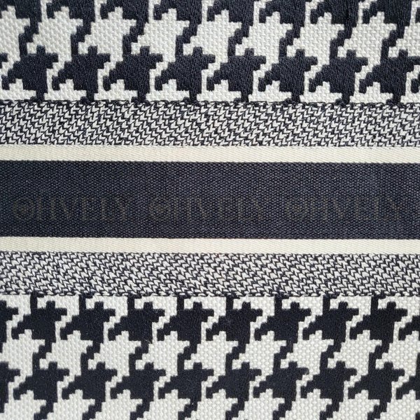 디올 하운즈투스 자수 북 토트백 미디움