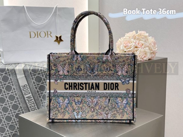 디올 트왈 드 주이 빠비용 북 토트백 미디움