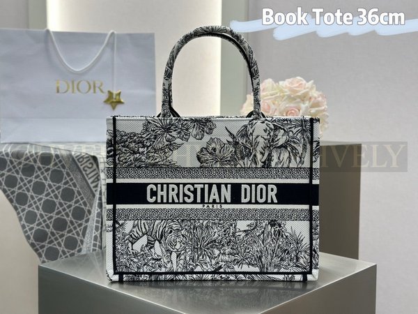 디올 트왈 드 주이 보야쥐 자수 북 토트백 미디움