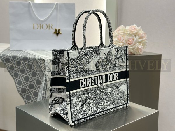 디올 트왈 드 주이 보야쥐 자수 북 토트백 미디움