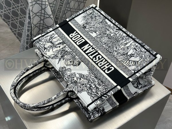 디올 트왈 드 주이 보야쥐 자수 북 토트백 미디움