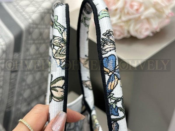 디올 트왈 드 주이 멕시코  북 토트백 미디움