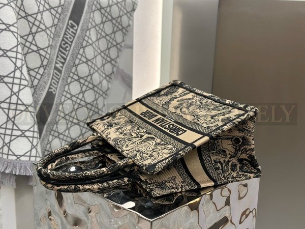 디올 트왈 드 주이 리버스 자수 북 토트백 스몰