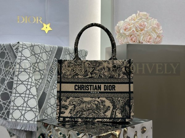 디올 트왈 드 주이 리버스 자수 북 토트백 스몰