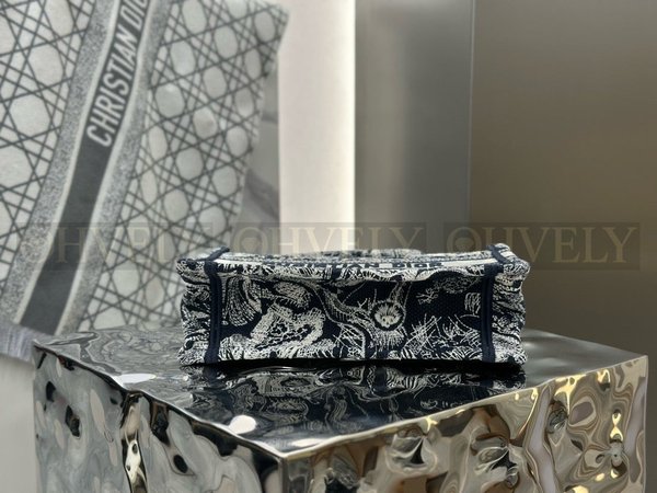 디올 트왈 드 주이 리버스 자수  북 토트백 미니