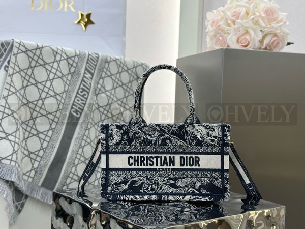 디올 트왈 드 주이 리버스 자수  북 토트백 미니