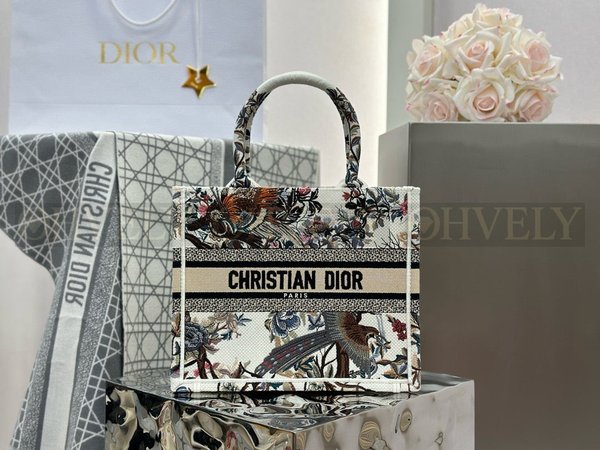 디올 쟈뎅 디베르 자수 북 토트백 스몰