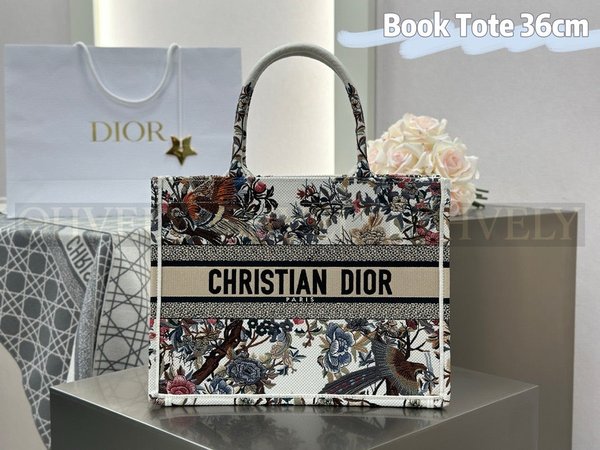 디올 자뎅 디베르 자수 북 토트백 미디움