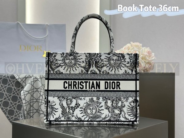 디올 쏠레이 자수 네이비 북 토트백 미디움