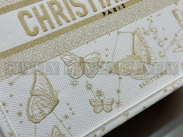 디올 버터플라이 조디악 자수 골드 북 토트백 미디움