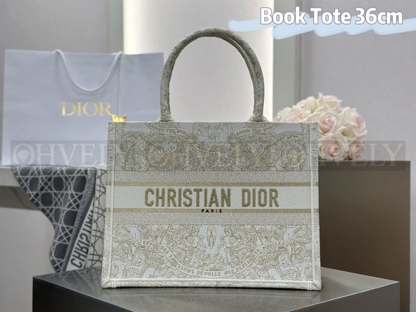 디올 버터플라이 어라운드 더 월드 골드 북토트백 미디움