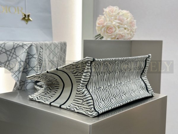 디올 미스 디올 울오버 북 토트백 미디움