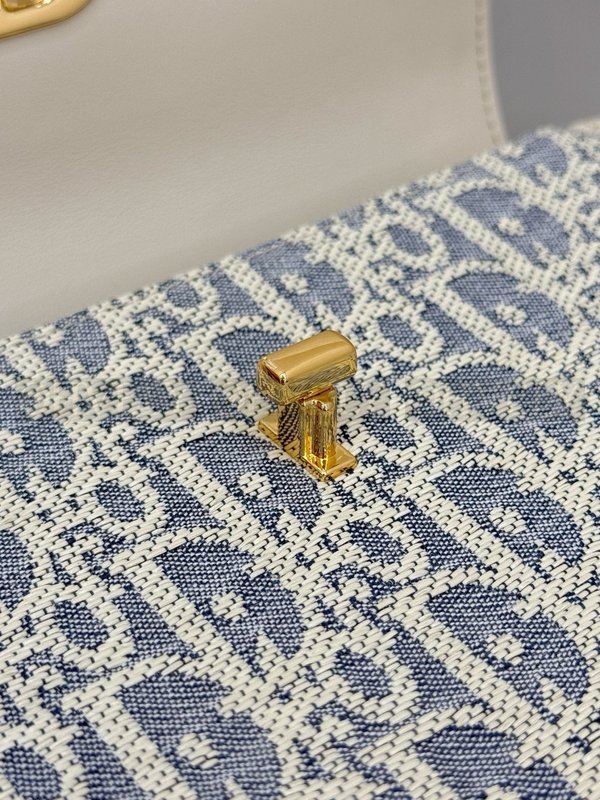 디올 라피아 데님 미스 카로 미니 백