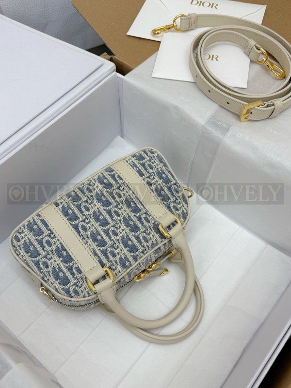 디올 라피아 데님  디 바이브 이스트웨스트 나노 백