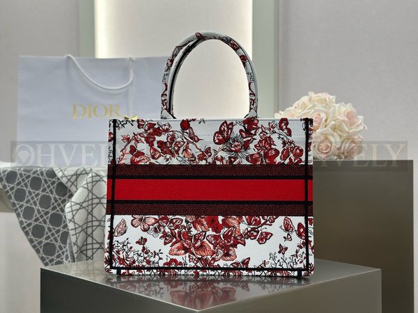 디올 디오라마르 자수 북토트백 미디움