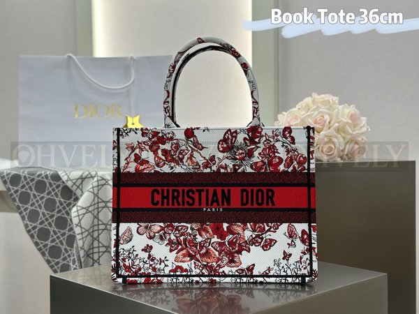 디올 디오라마르 자수 북토트백 미디움