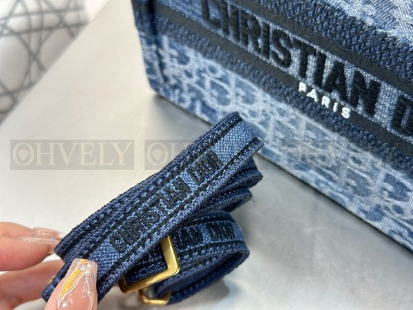 디올 데님 자카드 북 토트백 미니