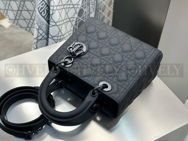 디올 울트라 매트 레이디백 미디움