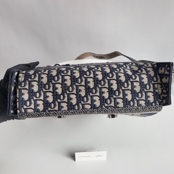 디올 오블리크 캠프백 미디움