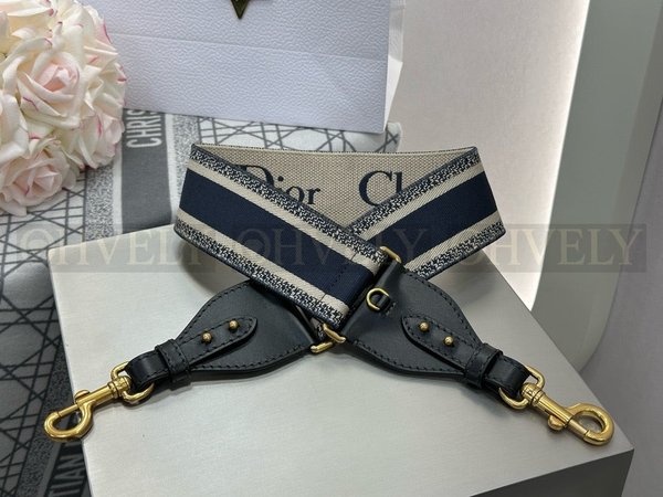 디올 오블리크 자수 스트랩