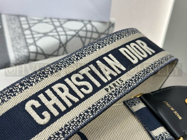 디올 오블리크 자수 스트랩