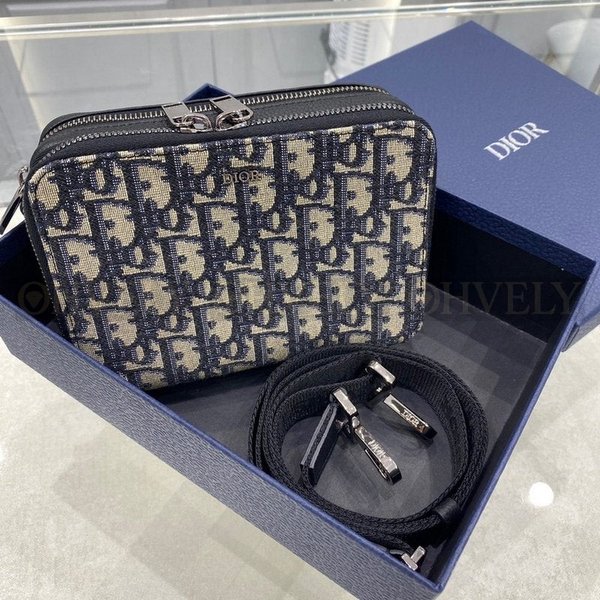 디올 오블리크 숄더 크로스백