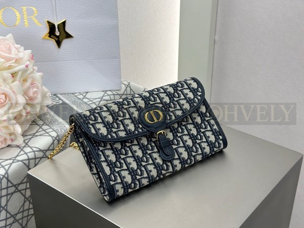 디올 오블리크 바비 이스트웨스트체인 파우치