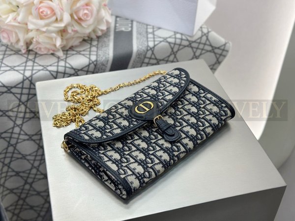 디올 오블리크 바비 이스트웨스트체인 파우치