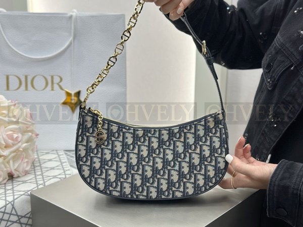 디올 오블리크 CD 라운지 백