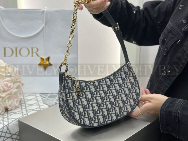 디올 오블리크 CD 라운지 백