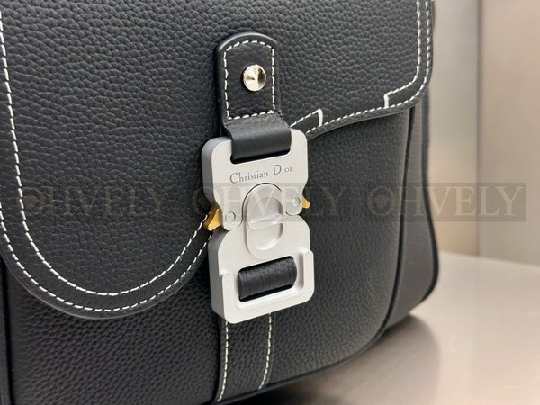 디올 새들 지퍼 백팩