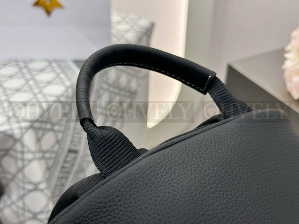 디올 새들 지퍼 백팩