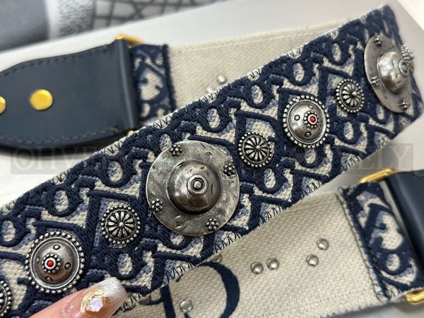 디올 보헤미안 스트랩