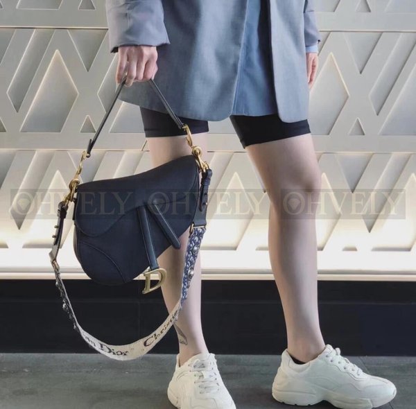 디올 보헤미안 스트랩