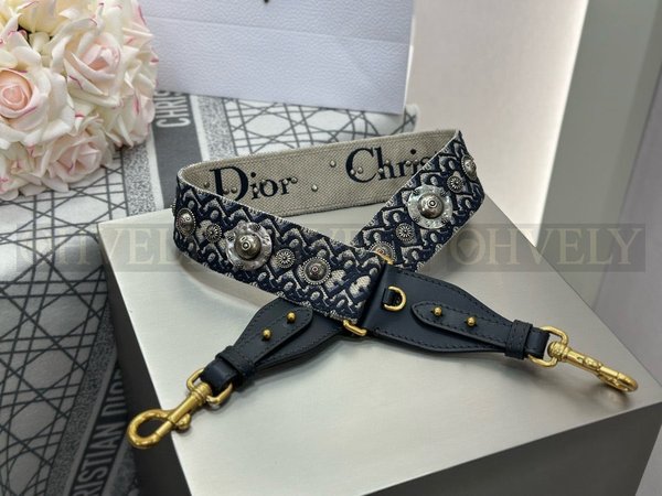 디올 보헤미안 스트랩