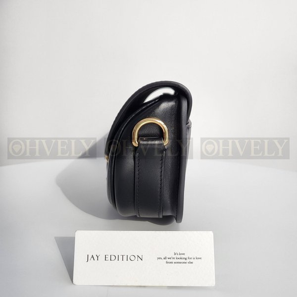 디올 바비백 레더 이스트웨스트